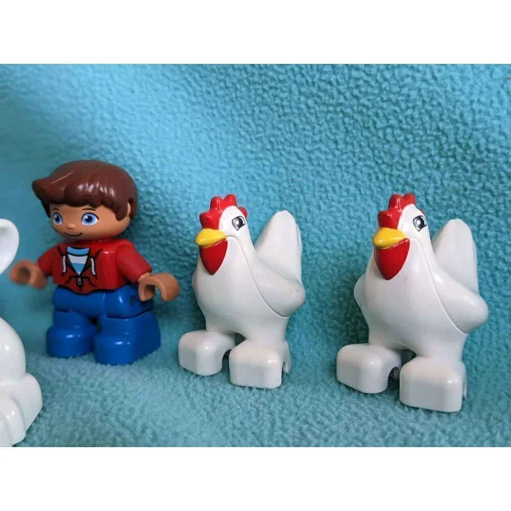 8 Piece Lego Duplo Town Farm Animals People Figurines Replacements Bundle Lot
